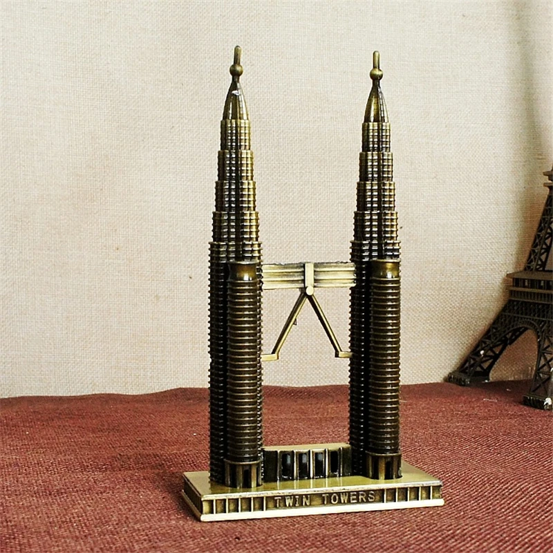 (5)