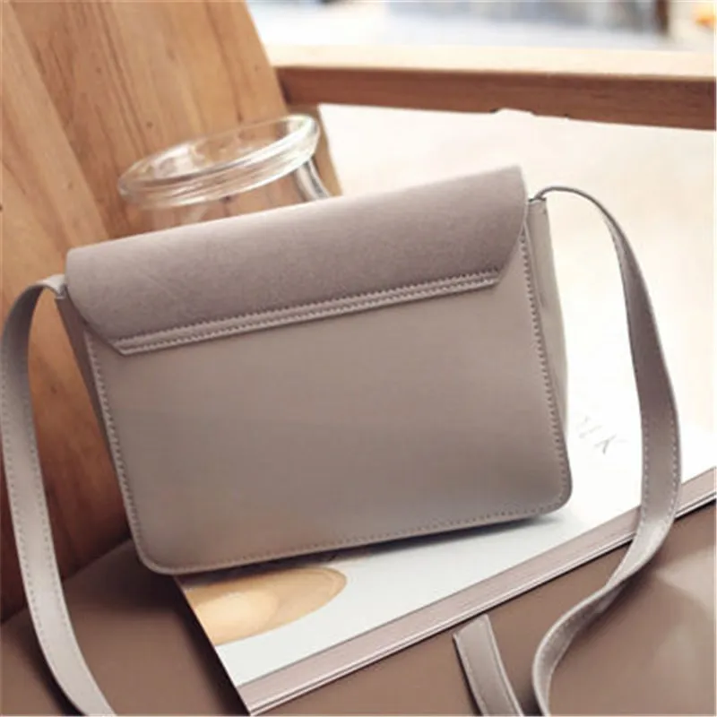 

Handbags chain ring matte small square package new fashion trend Korean version of the simple diagonal cross shoulder bag
