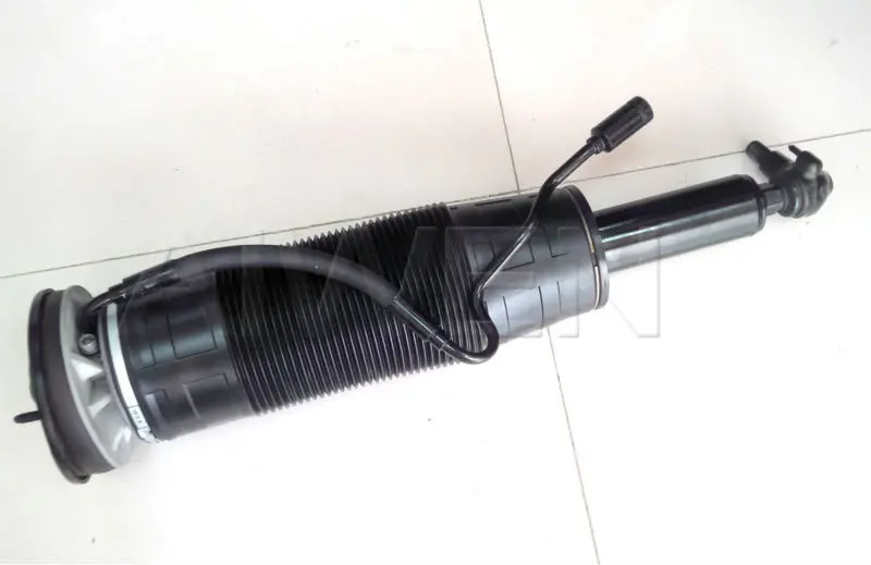 

Original Genuine MercedeBenz W221 S600 Hydropneumatic spring shock absorber suspension federbein luftfederung 221320 2313/ 6713