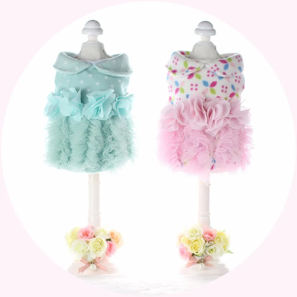 Four Three dimensional Flowers Yarn Decor Dog Dress for