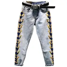 Новинка весны, модные прямые джинсы с вышивкой и боковыми полосками, женские свободные штаны для тонких ног