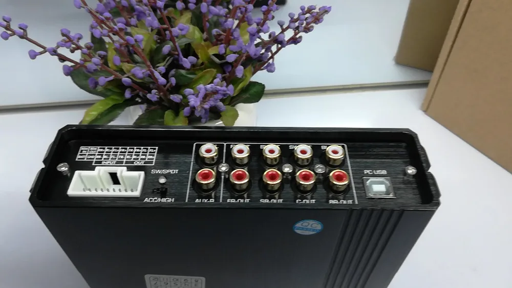 Автомобильный цифровой звуковой процессор аудио DSP с 31 полосным выравниванием 4