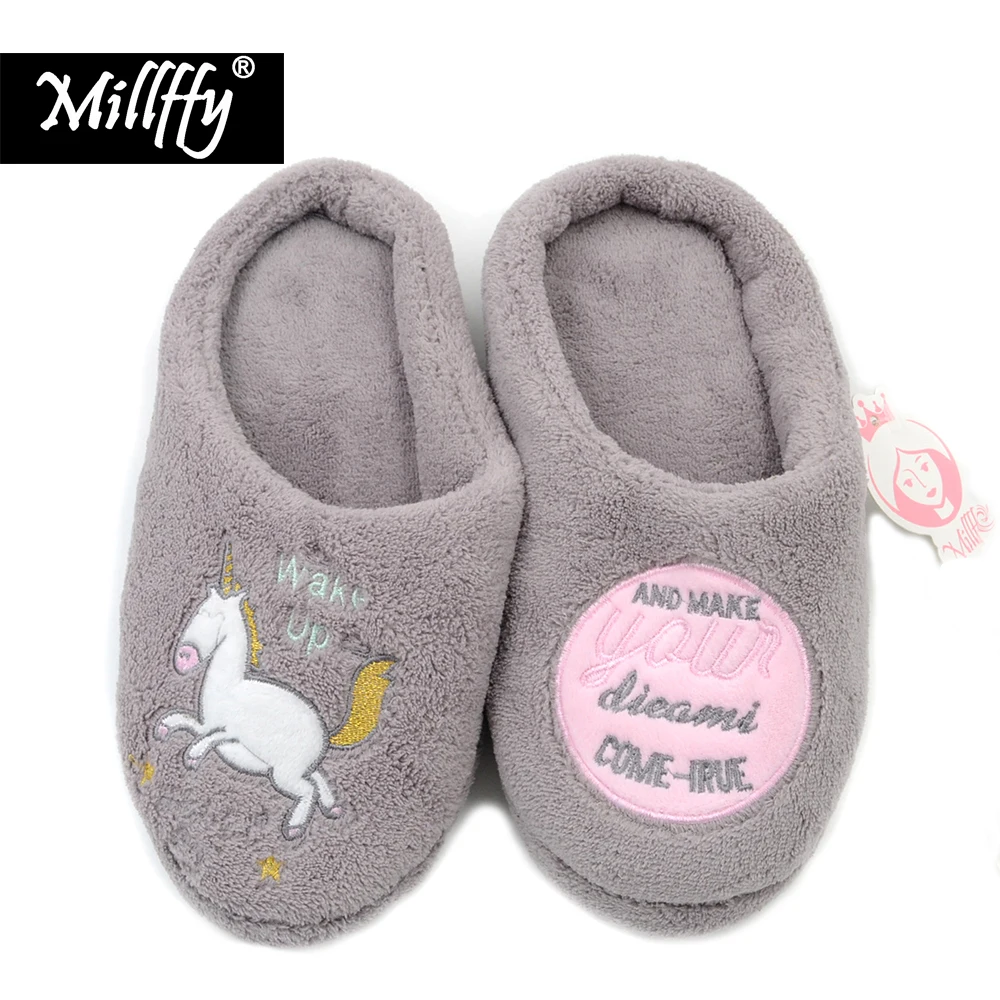 Pantoufle Licorne Fille Get Images One