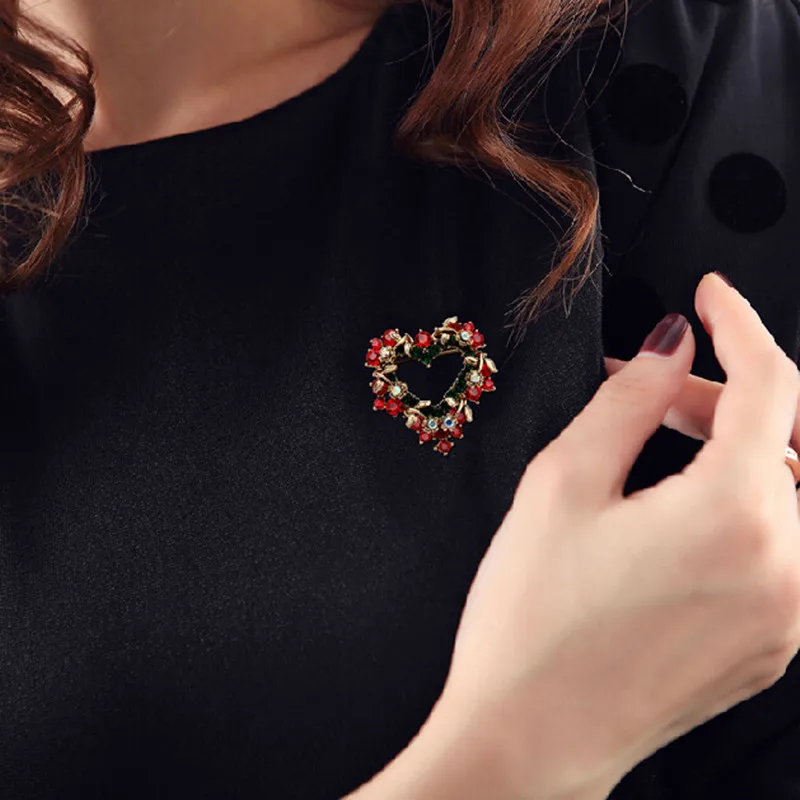 Christmas Style Broches Fashion jewelry Garland heart shaped Rhinestone