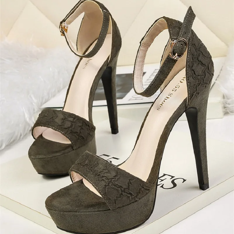 2019 summer new crack fashion waterproof platform super high-heeled buckle buckle toe stiletto ladies sandals 2019 summer new crack fashion waterproof platform super high-heeled buckle buckle toe stiletto ladies sandals