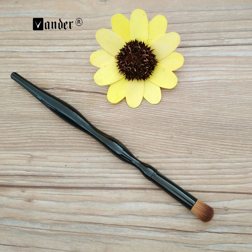 1Pcs Black Curve Brush Professional Body Curve Makeup Brushes