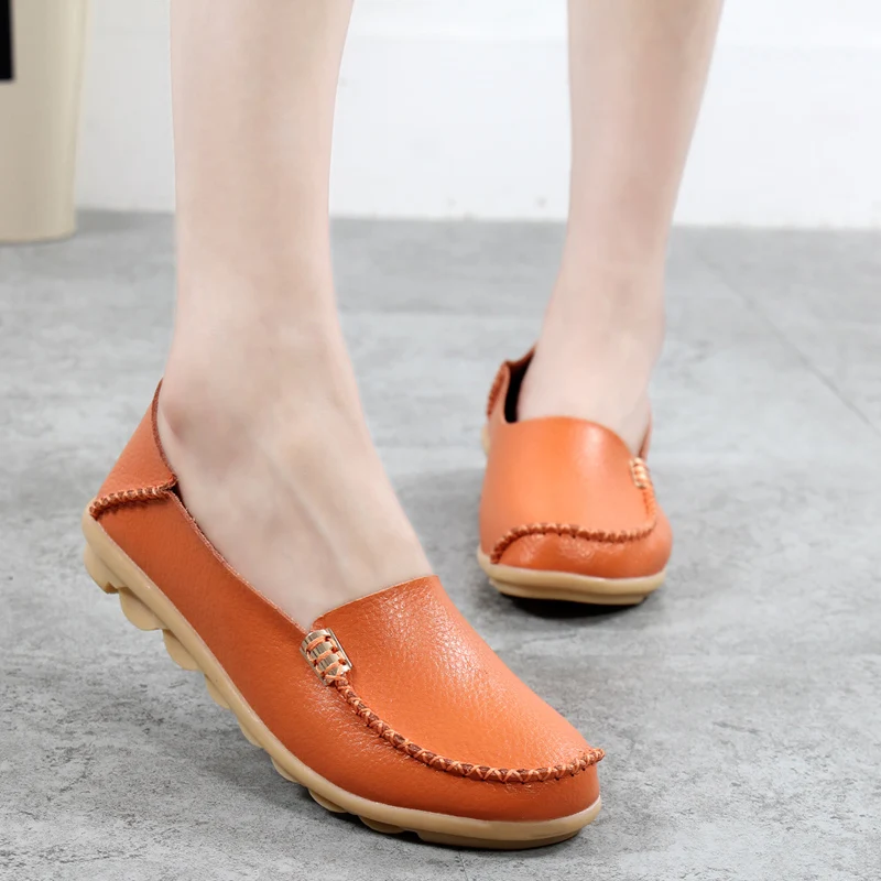 

New Flat Women Shoes Genuine Leather Shoes Soft Slip On White Causal Shoes Wide Comfy Loafers Plus Size 44 Classic Woman Sneaker