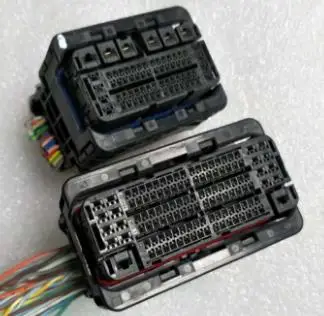 

Automotive connector 3013084085082062073072008300840085008407607 FOR computer engine plug harness connector USED