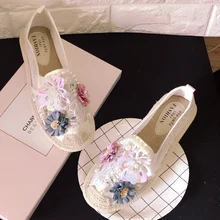 Camellia/обувь в рыбацком стиле на плоской подошве; летние дышащие лоферы на шнуровке с вышивкой; Женская Удобная обувь без застежки с жемчугом; обувь на плоской подошве ручной работы с цветами