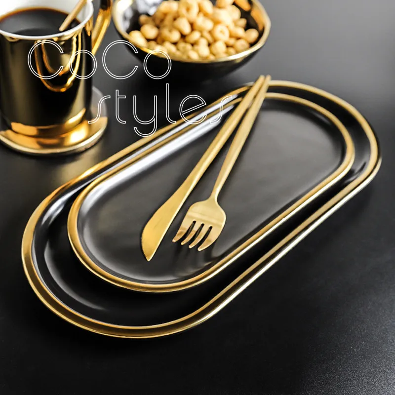 Cocostyles classical european style oval black metal tray with gold