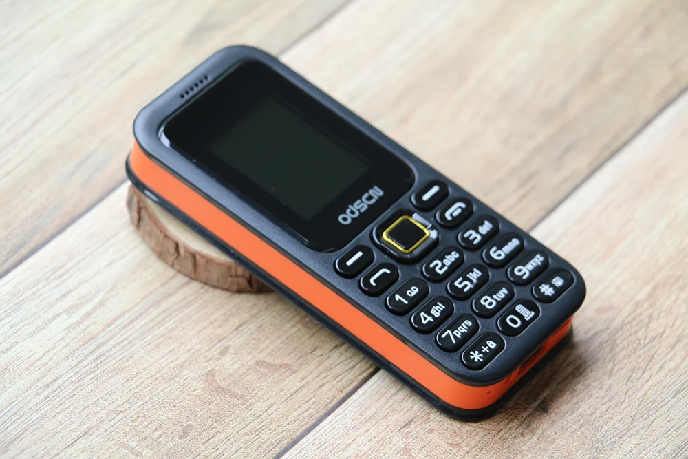 Odson Quad Band Dual Sim Whatsapp speed Dial Powerbank BT 2,0 русская клавиатура мобильный телефон для пожилых людей дешевая цена 2G