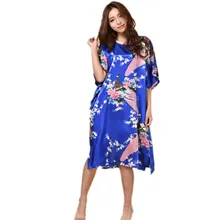 Лидер продаж синий женский атласный район халат ночная рубашка летние свободные Lounge кафтан для ванной платье с цветочным принтом и Павлин домашн