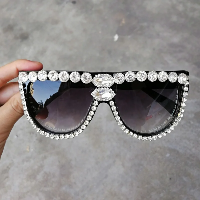 

New Flat Top Sun Glasses Rhinestone Goggles Female Square Sunglasses Women Fashion Famous Brand Eyewear gafas de sol