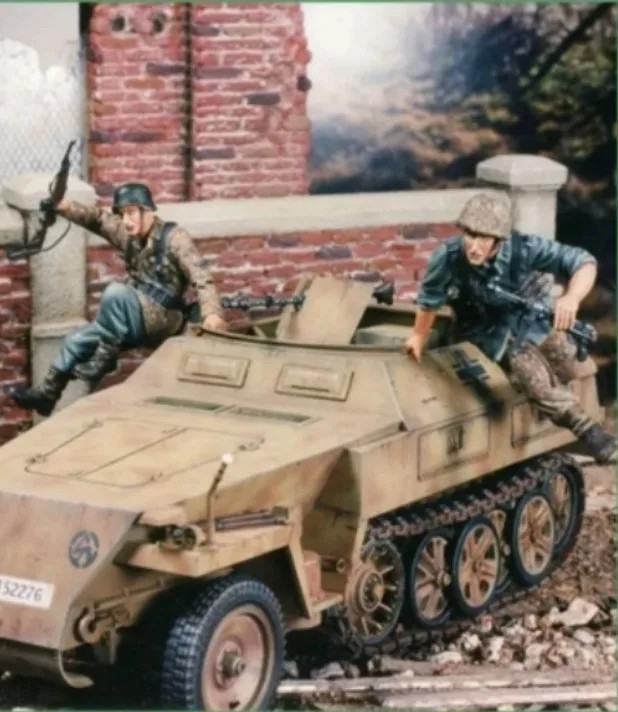 1/35 модельная фигурка из смолы комплект Неокрашенный 00868 (без бронированных
