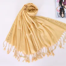 Красивый золотой блестящий женский шарф с бриллиантами и кисточками, простой хлопковый мусульманский хиджаб с люрексом, арабский ислам, повязка на голову, длинные шали 170*65 см