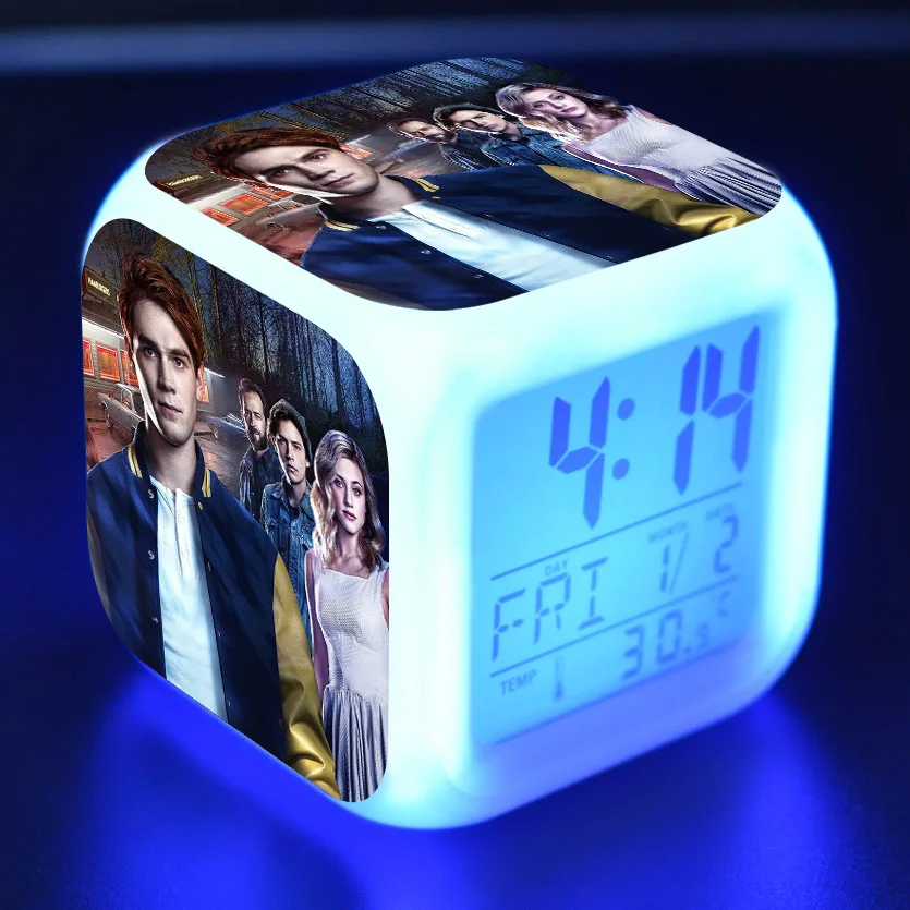 

Kids Alarm Clock Glowing LED Light 7 Color Change Digital alarm clock Children toys reloj despertador Riverdale wekker reveil