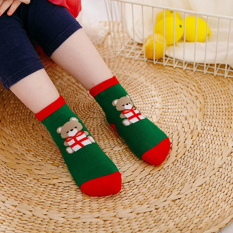 Рождественские детские носки из хлопка для маленьких девочек и мальчиков, детские полосатые махровые носки со снежинками, лосями, санта клаусом, рождественским медведем, 19