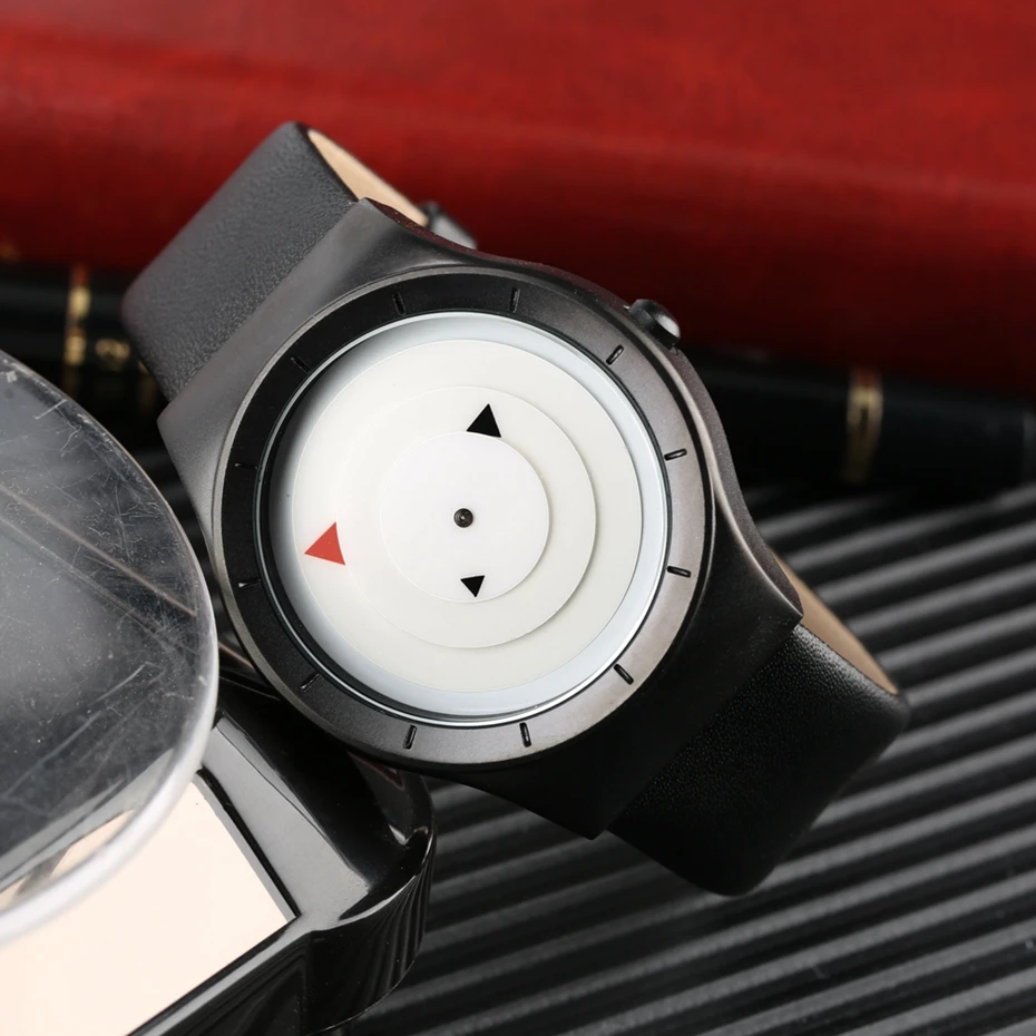 PAIDU Watch Men Creative Watches Unique Triangle Pointer Turntable Dial Quartz Watch Mens Watches erkek kol saati heren horloge