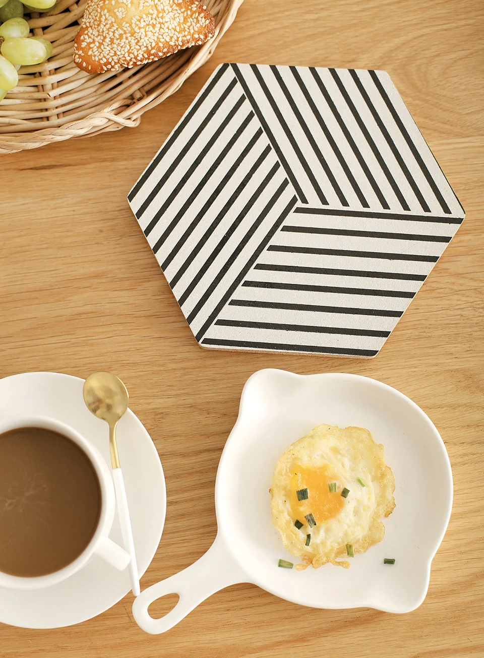 LIYIMENG 2Pcs Set Fashion Wood Coaster Coffee Cup Mat Tea Pad Dining Nordic Style Soft Wooden Placemats Decoration Accessories17