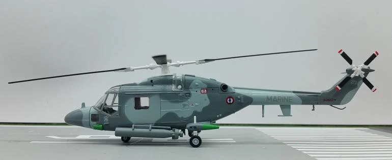 

1:72 French lynx HAS.2 helicopter model Trumpeter 37091 Collection model