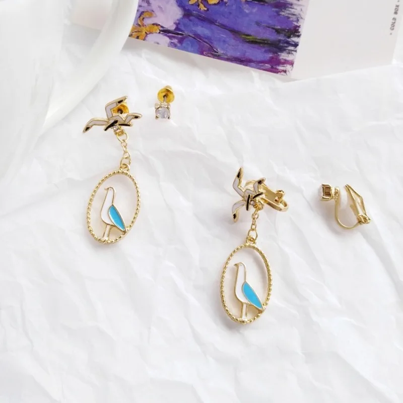 

Creative Personality Drop Oil Seagull Asymmetric Clip Earrings Fashion Personality Korean Jewelry Women Girl's Accessories