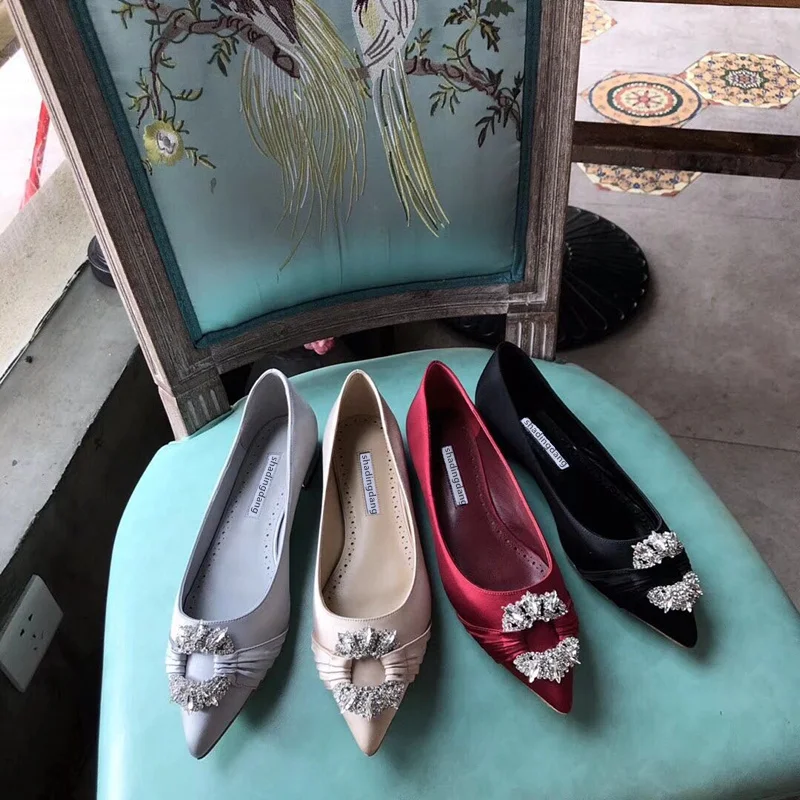 

Brand luxury fashion zapatos de mujer 2018 autumn new pointed rhinestone shallow mouth satin flat party shoes woman