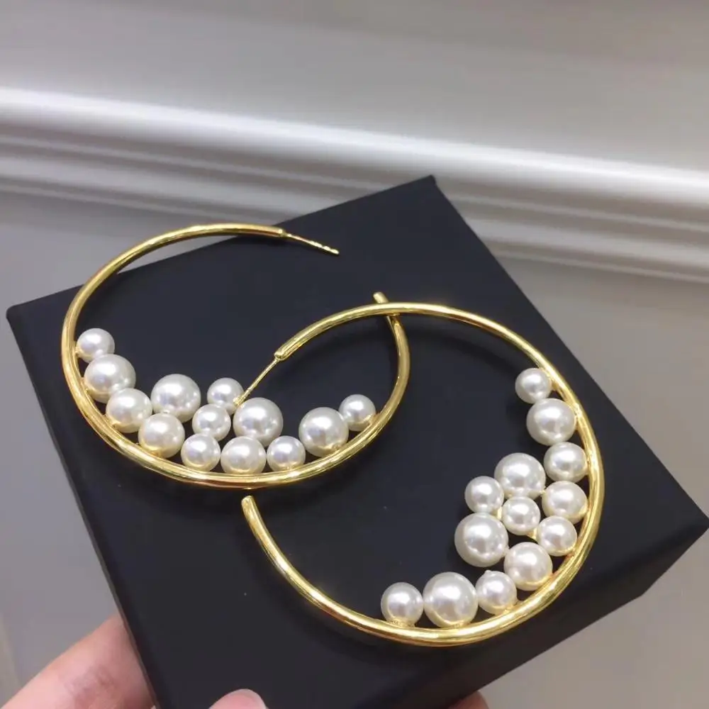 

Hot brand wedding earrings for women full of pearls earrings jewelry famous brand hoop earings