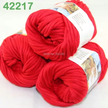 

LOT of 3 Balls X 50g Special Thick Worsted Cotton Knitting Yarn Red 2217