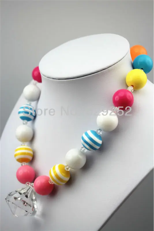 10 шт. в партии rainbowl красивого цвета Сладости Коренастый Bubblegum Акриловые necklace2013 коренастый ожерелья cb003