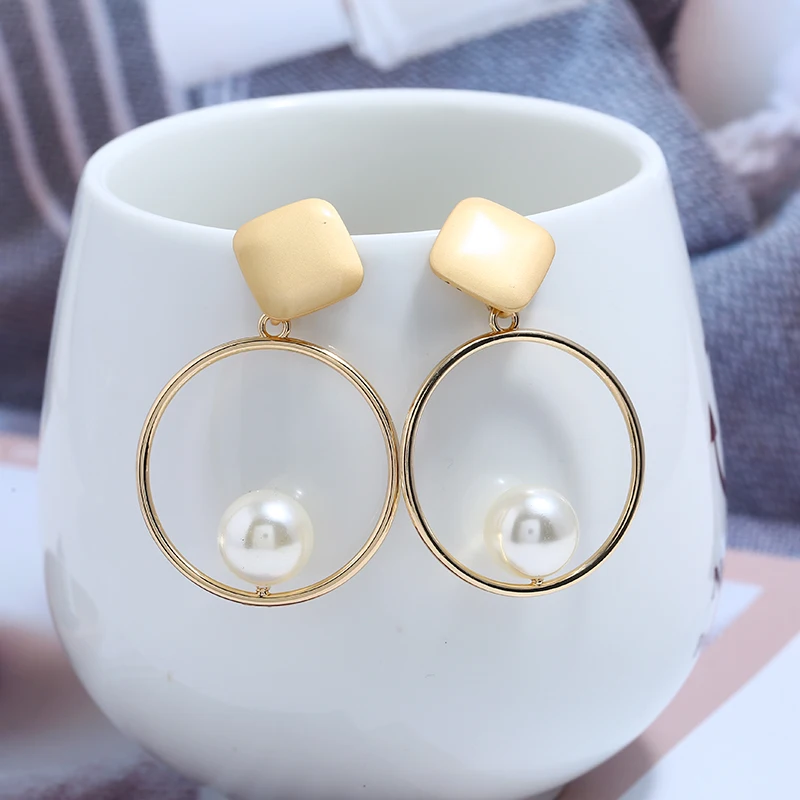 Pearl Drop Earring (3)