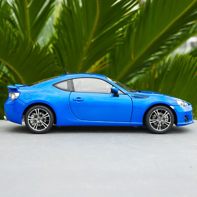 1:18 SUBARU BRZ GT86 усовершенствованная модель автомобиля из сплава литая под давлением металлическая модель игрушечного автомобиля игрушки для мальчиков Коллекция подарков