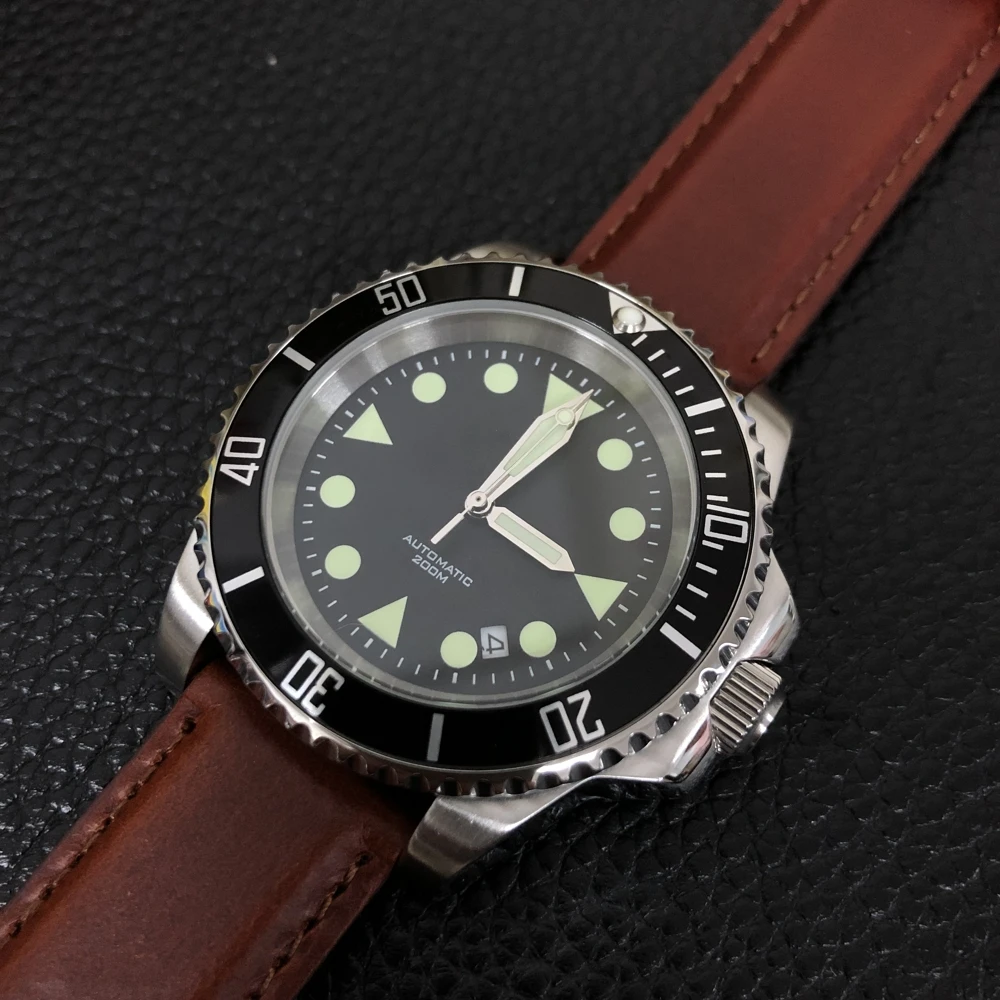 

41MM Men's Japanese Automatic Stainless Steel Diver Watch 200M with Super Swiss C3 luminous light