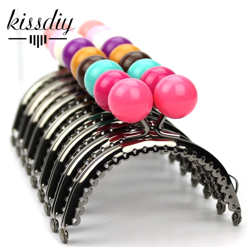 

20pcs 8.5 CM Gun Black Coining Pattern Coin Purse Frames18 Color Candy Head Bag Kiss Clasp Cluth DIY Bag Metal Frame Accessories