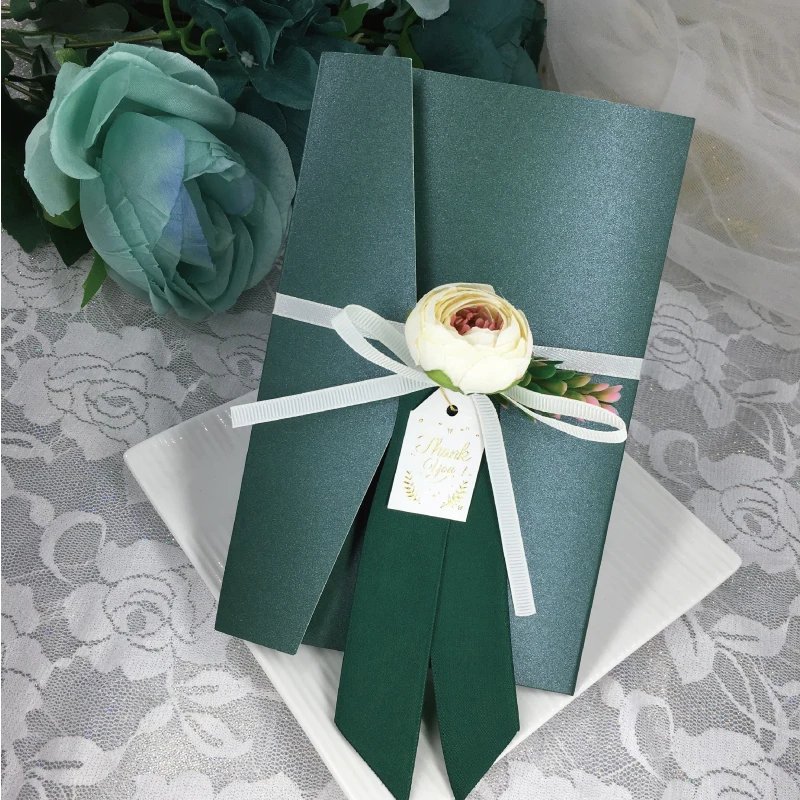 50 шт.,, зеленые свадебные пригласительные открытки, перламутровая бумага с шелковым цветком ручной работы, пригласительные открытки на день рождения