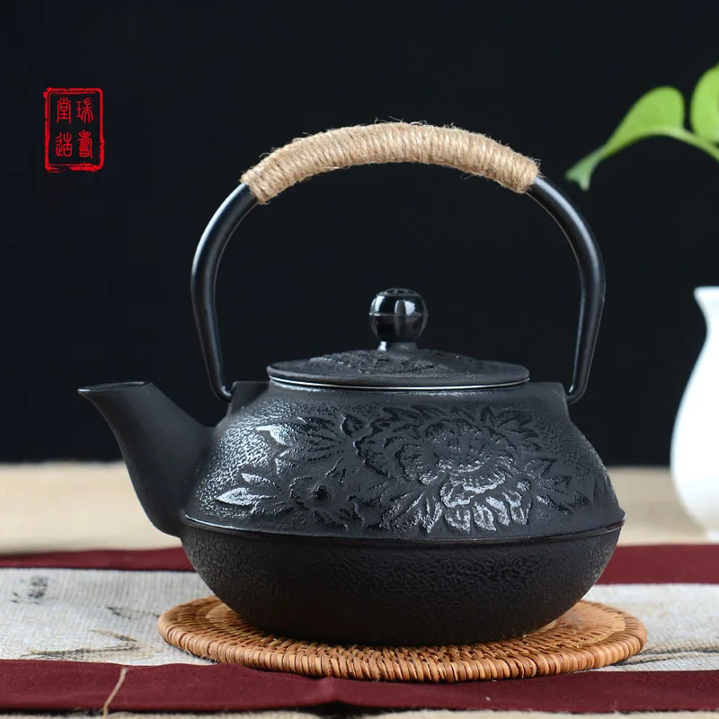 

900ml Japanese Cast Iron Teapot Iron Kettle Hand Made Cooking Tea Kung Fu Tea Teapot Tea Infuser Gift Set Home Decorations