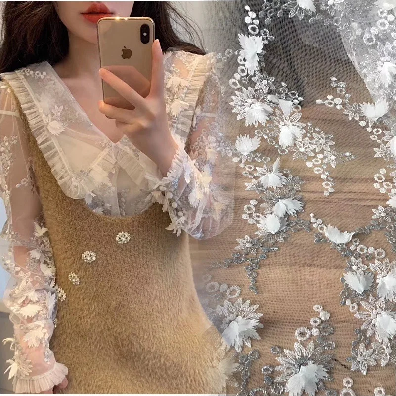 

2019 New 3D Stereo Embroidery Gold and Silver Thread Embroidery Fabric in Spring and Summer