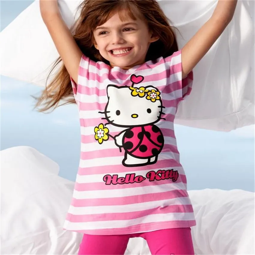 Толстовка hello kitty f you. Футболка роблокс t-shirts хеллоу китти. Девочка hello kitty. Футболки для девочек с хеллоу китти. Хеллоу герл.