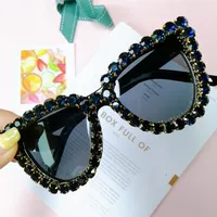 Crystal Cat Eye Sunglasses Women Black Blue Vintage Diamond Sunglasses Luxury Oversized Sun Glasses Female Fashion Shades UV400 2