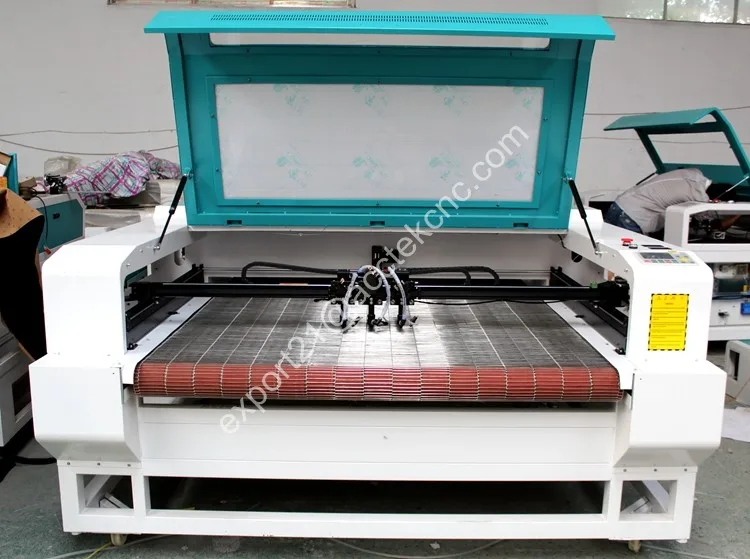 akj1390-3 multi head