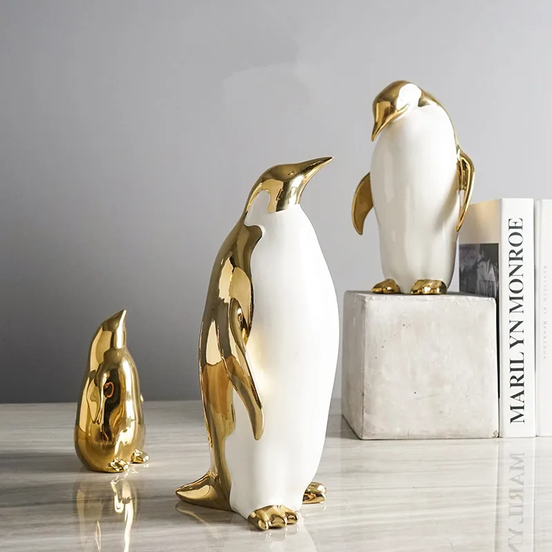 

Hot Gold-plated Penguin Family Porcelain Decoration Home Decorations Crafts Ceramic Crafts Electroplating Valentine's Gift