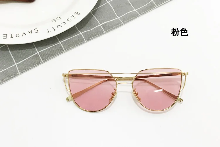 Прибыл дизайнерские брендовые солнечные очки для детей Карамельный Цвет объектива в форме кошачьего глаза UV400 очки золотистой металлической оправой для мальчиков и девочек, N266 - Цвет линз: Розовый