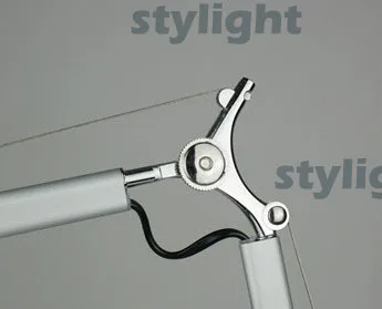Популярный алюминиевый светильник Настольный дизайн освещения от Michele De Lucchi среднего размера