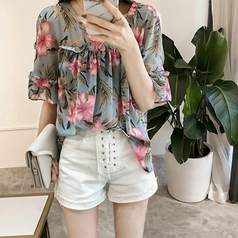 

Women Printed Blouses V Neck Loose Shirts Vintage Sweet Trumpet Sleeve Casual Chiffon Tops