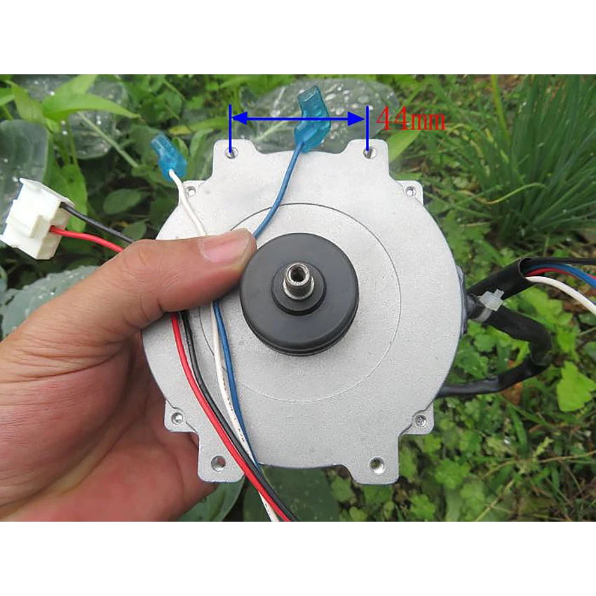 

Single Phase 4 -wire Asynchronous Motor for Water Heater, AC 220V 50HZ, 9W, Capacitor Operate, Output Shaft Dia 6.35mm, 1050rpm
