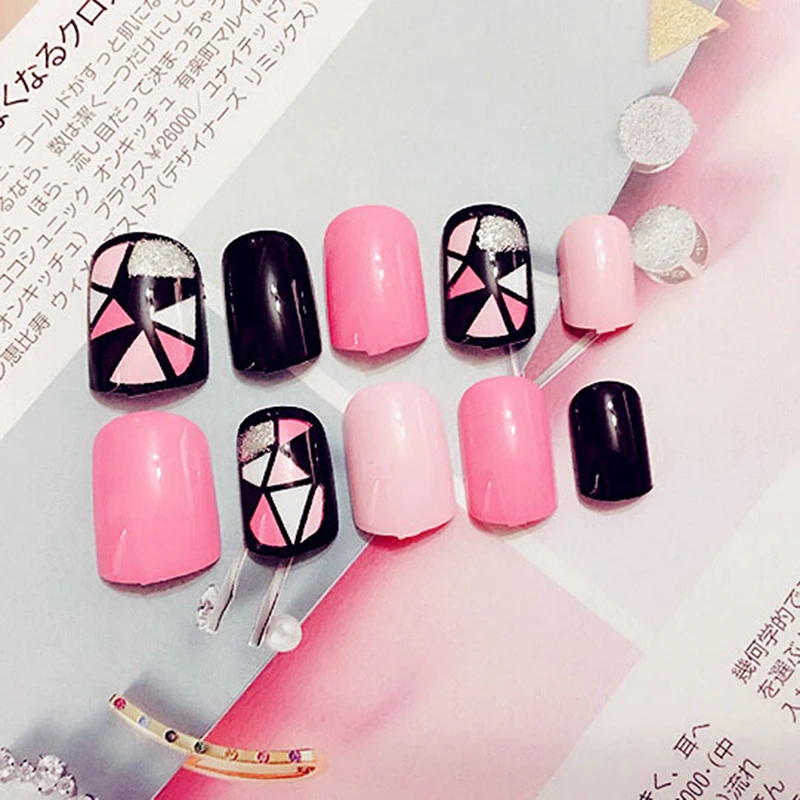 24Pcs/Set Pink/Black False Nails Geometric Pattren Design Wedding Nail Art Acrylic Full Fake Nail Tips For Girls