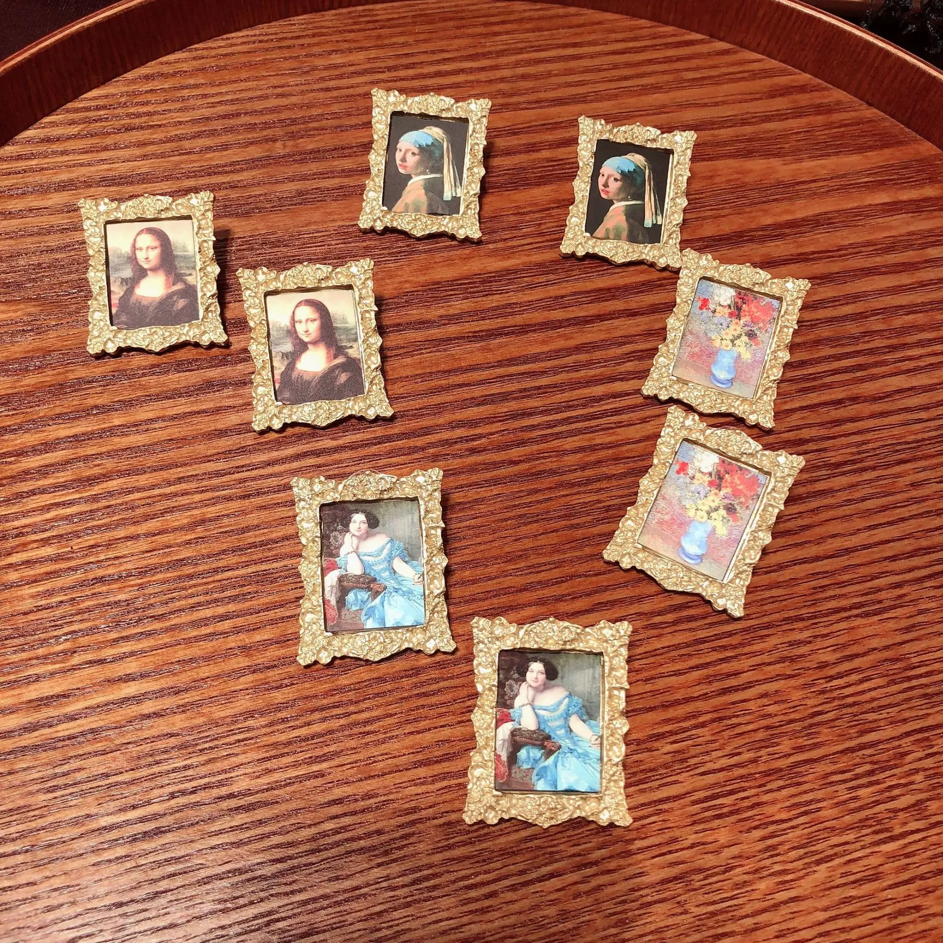 

French Restoration of Ancient Portrait Frame Earrings Small Popular Design Personality Oil Painting Ear Nails stud earrings