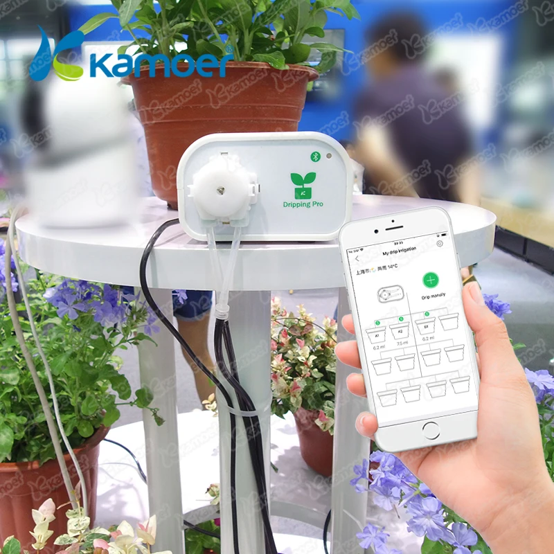 Mobile phone control Intelligent garden automatic watering device