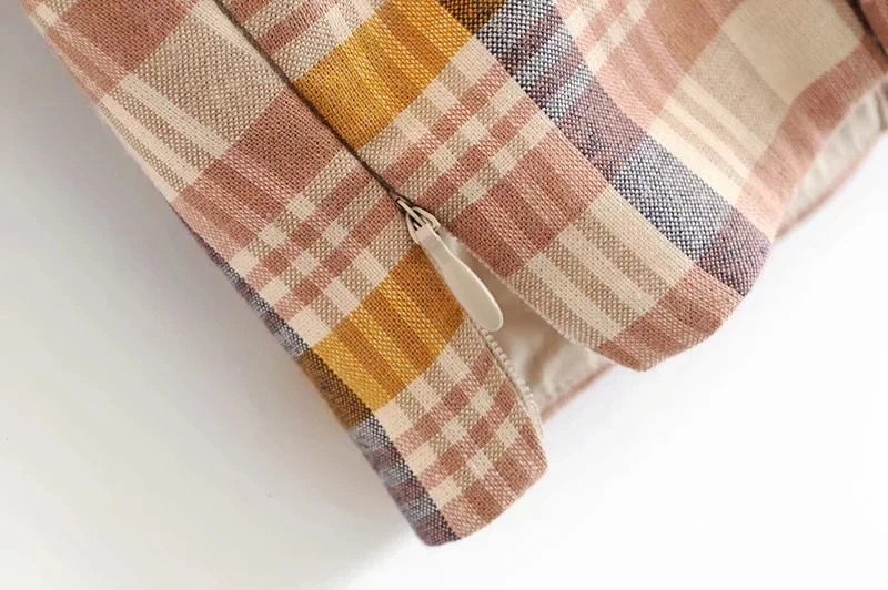 2019 (12)
