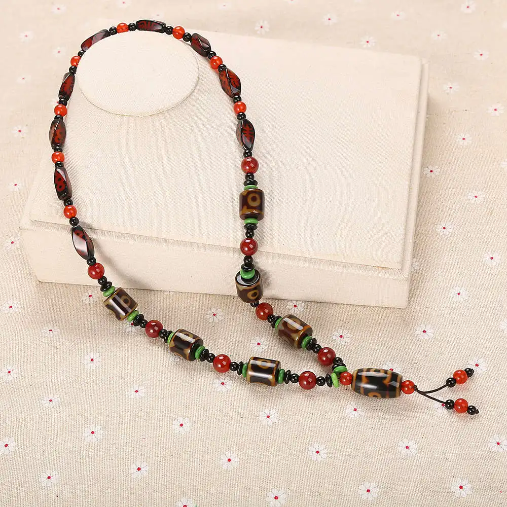 

5A Natural Aura Agate Healing Crystal Opal Stone Moon Necklace Fashion Black Red Stone Stone Crystal Pendant Necklace For Women