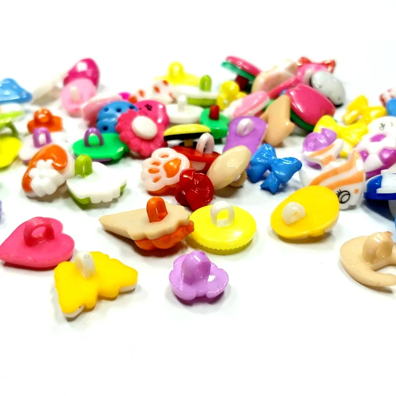 HL 50/150pcs Lots Assorted Patterns Shank Cartoon Plastic Buttons Children's Dolls Sewing Accessories DIY Scrapbooking Crafts 4